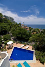 tropical gay vacation destination - puerto vallarta