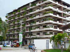 plaza dorada condo building from streetside