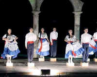 the Xiutla Folkloric Ballet at Los Arcos amphitheater