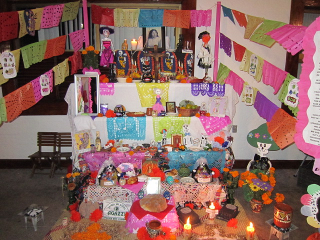 dia de los muertos shrine - things to see in PV, Mexico